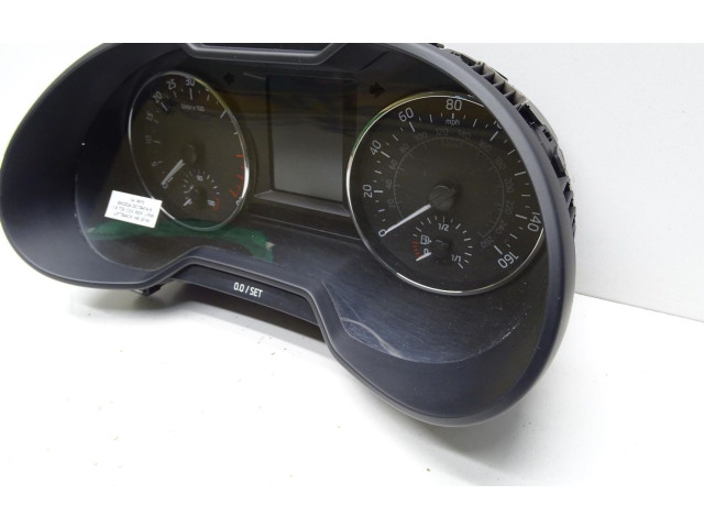 Панель приборов 5E0920981B   Skoda Octavia Mk3 (5E)       