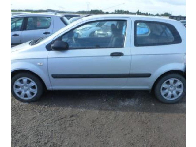 Моторчик заднего дворника 987001C000    Hyundai Getz