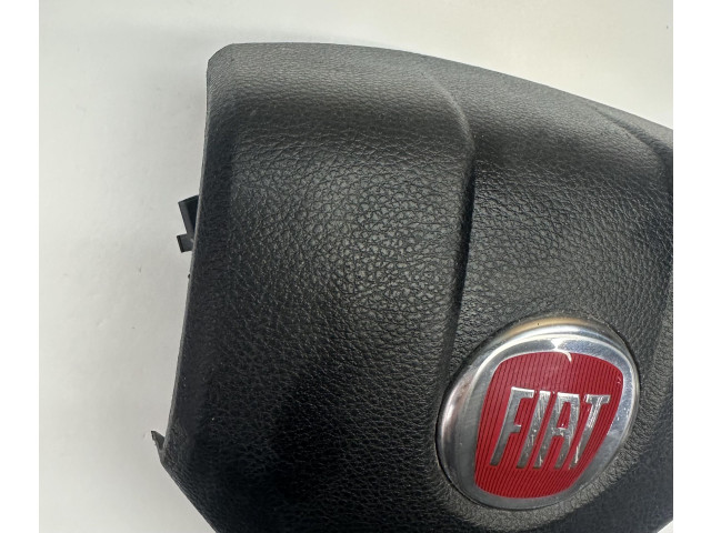 Подушка безопасности водителя Fiat Freemont