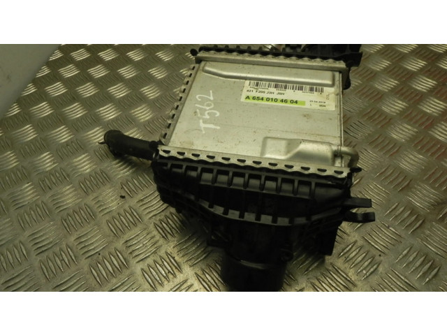 Интеркулер  A6540104604, VD20476   Mercedes-Benz E W213 2.0