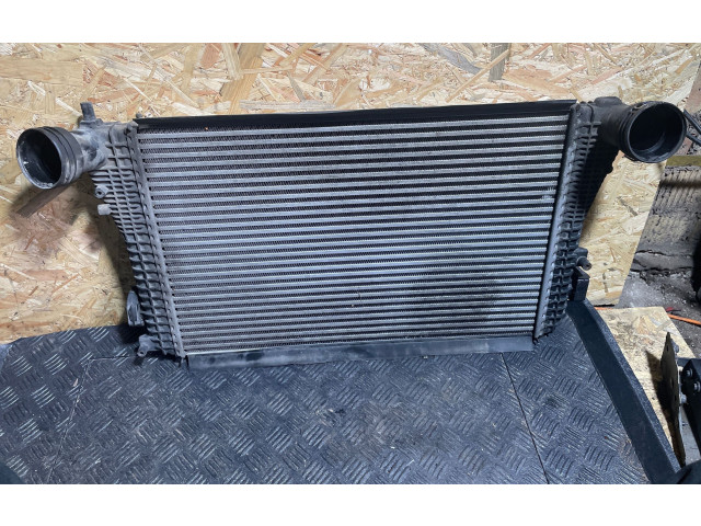 Интеркулер 3c0145805p Volkswagen PASSAT B6