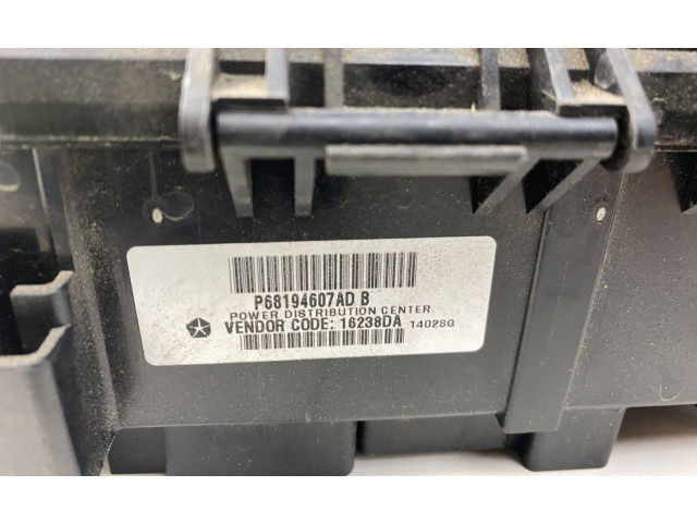 Блок предохранителей 68194607AE, 68194607AE Jeep Grand Cherokee