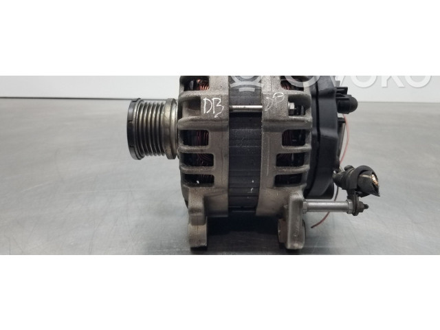 Генератор 04L903024S Volkswagen Caddy