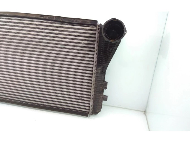 Интеркулер 1K0145803S Skoda Superb B6 (3T)