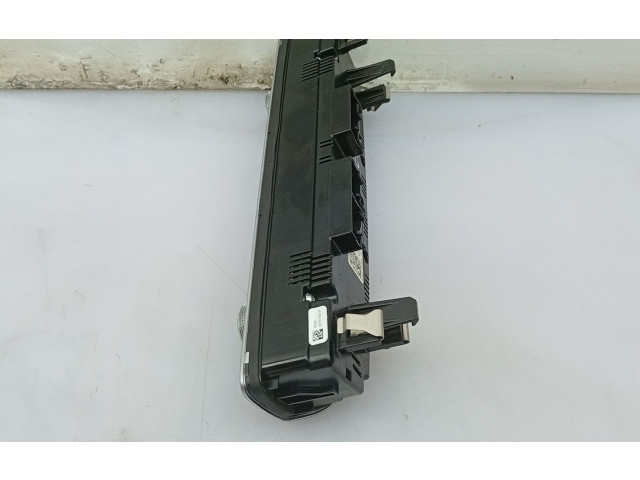 Блок управления климат-контролем 8V0820043AA   Audi Q2 