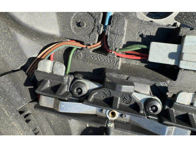 Руль Renault Trafic II (X83)  2002 - 2014 года 8200009397      