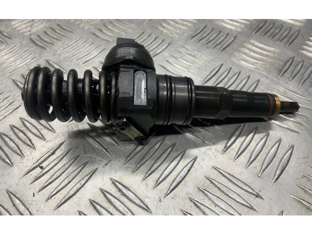 Форсунка 038130073AG    Volkswagen Touran I   