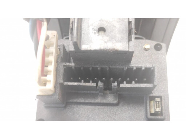 Ручка стеклоочистителей B883 Alfa Romeo 155