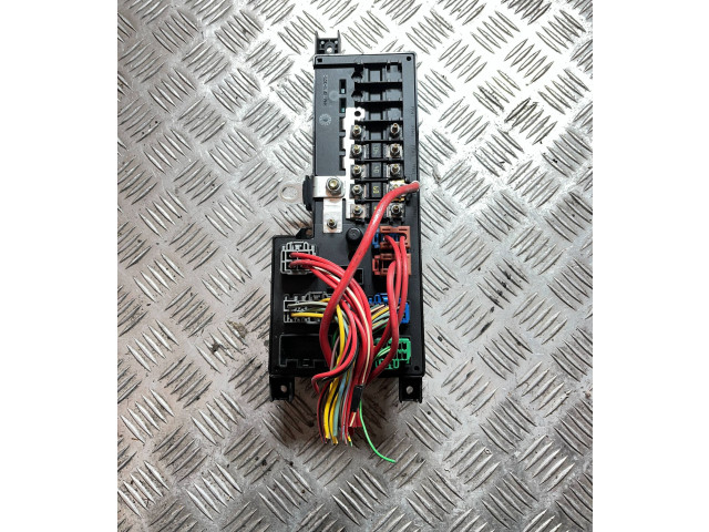 Блок предохранителей 518828108, 30728008   Volvo S80    