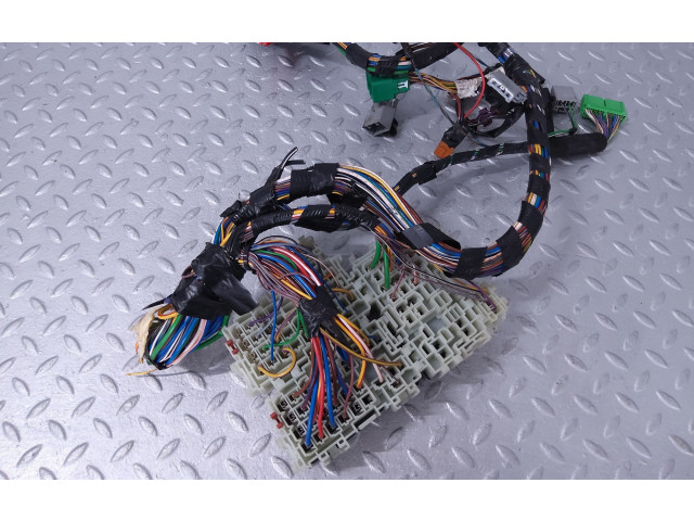 Блок предохранителей Ford S-MAX