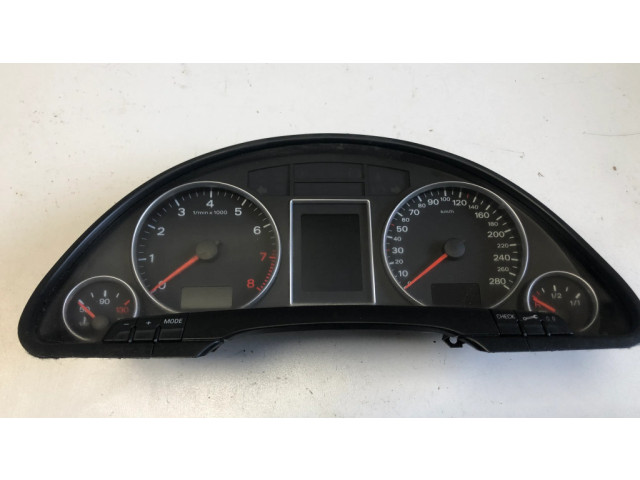 Панель приборов 8E0920901E   Audi A4 S4 B7 8E 8H       