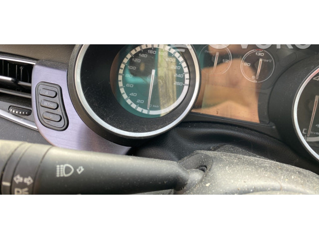 Панель приборов 50527456   Alfa Romeo Giulietta       