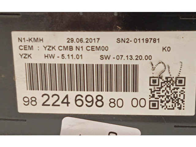 Přístrojová deska Peugeot Expert 2017 9822469880