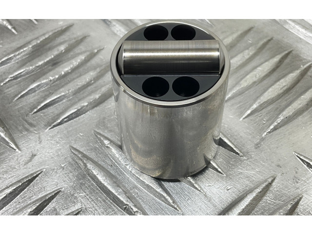 Топливный насос    04L130755D   Seat Leon (5F)