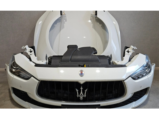 Priekio detalių komplektas