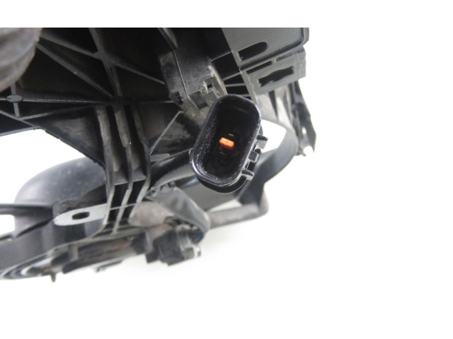 Комплект вентиляторов Mitsubishi Outlander