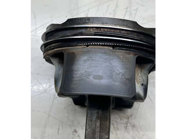  Поршень с шатуном  0822LB  Volvo XC90  