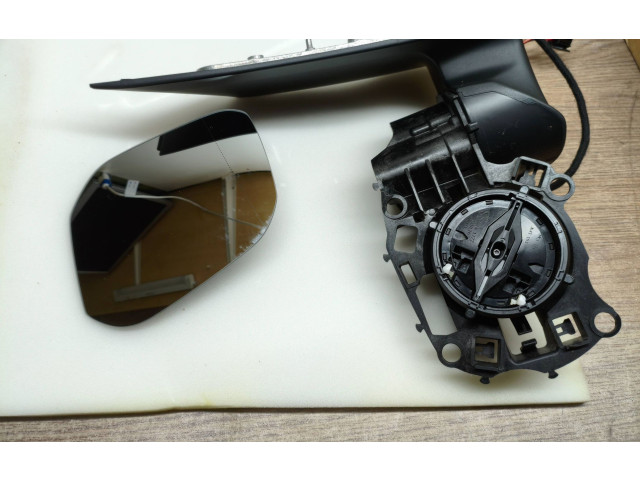 Зеркало электрическое Volkswagen Caddy 2015 - 2020 года