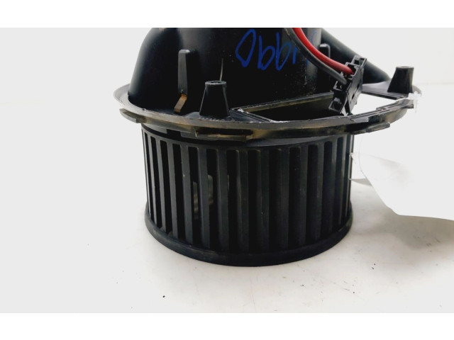 Вентилятор печки    F987684B   Skoda Octavia Mk2 (1Z)