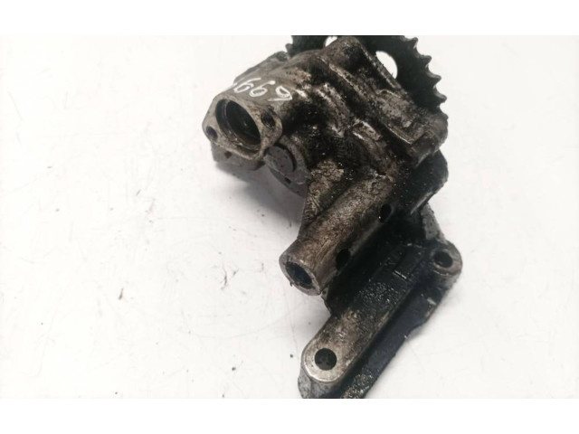 Масляный насос   06a115105, 06A115105  Volkswagen PASSAT B5 