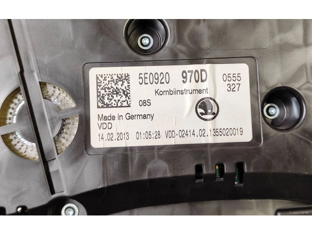 Панель приборов 5E0920970D   Skoda Octavia Mk3 (5E)       