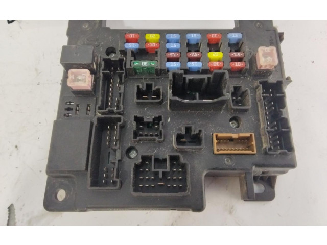 Блок предохранителей 8637A824 Mitsubishi Outlander