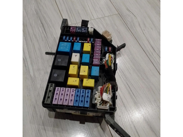 Блок предохранителей  912542C080   Hyundai Coupe    