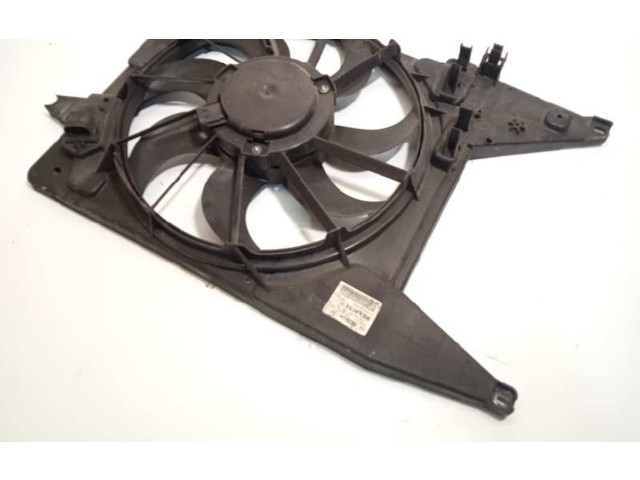 Вентилятор радиатора     8200765566    Dacia Sandero 