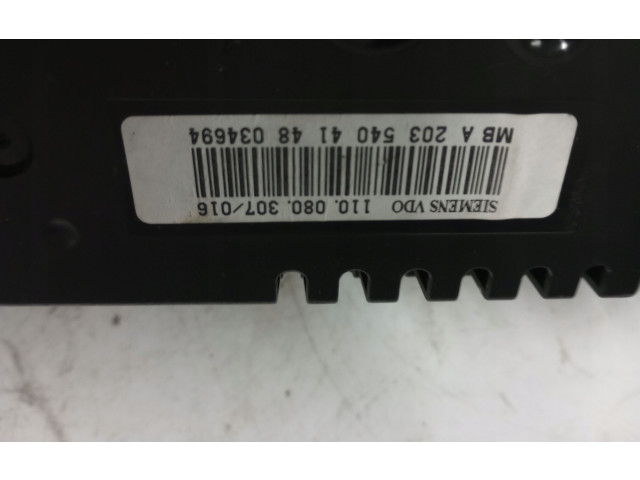 Přístrojová deska Mercedes-Benz C W203 2006 A2035404148