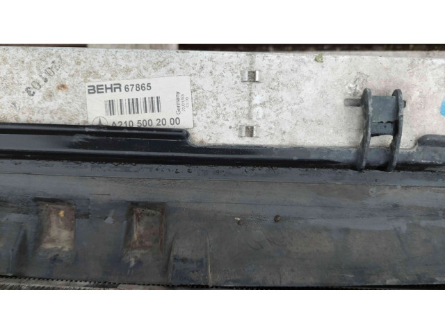 Интеркулер  A2105002000   Mercedes-Benz E W211 0.0