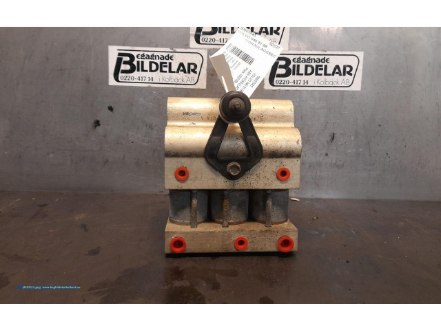 Блок управления АБС 6819092   Volvo 940