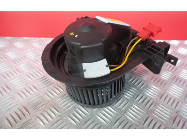 Вентилятор печки 1H1820021, 833658D Volkswagen Golf III