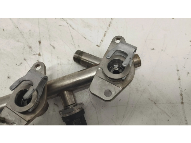 Топливная рампа A27407804   Mercedes-Benz C AMG W205 4.0 