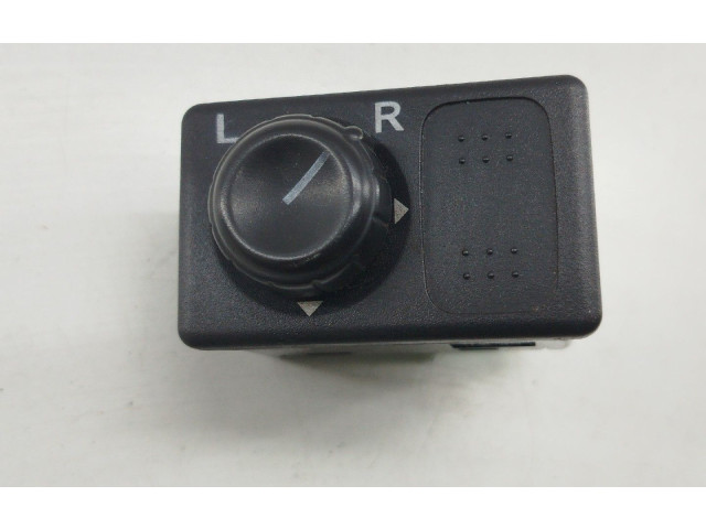 Přístrojová deska Nissan Primera 2001