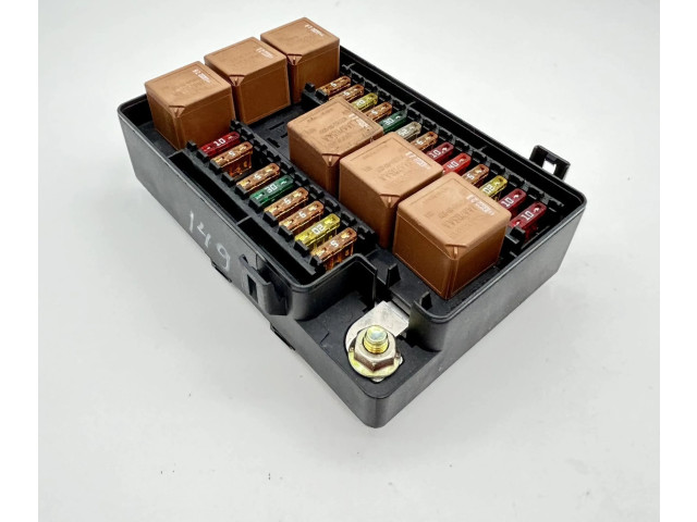 Блок предохранителей LJG2822BB Jaguar XK8 - XKR