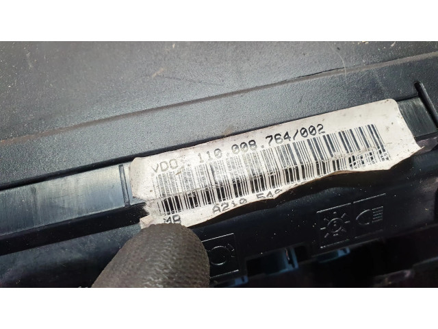 Přístrojová deska Mercedes-Benz E W210 2000 A2105404947, 88311256