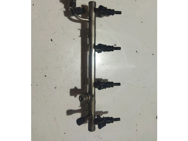 Топливная рампа    Mercedes-Benz A W169  