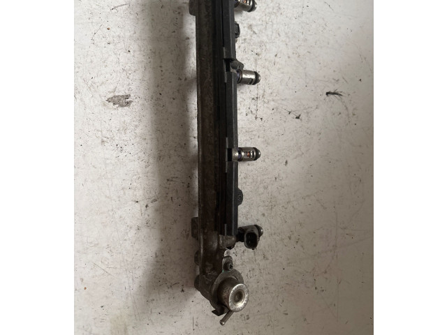 Топливная рампа 036133319   Audi A3 S3 8P   для двигателя BLS