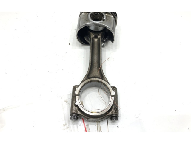  Поршень с шатуном  04BC  Skoda Fabia Mk3 (NJ)  