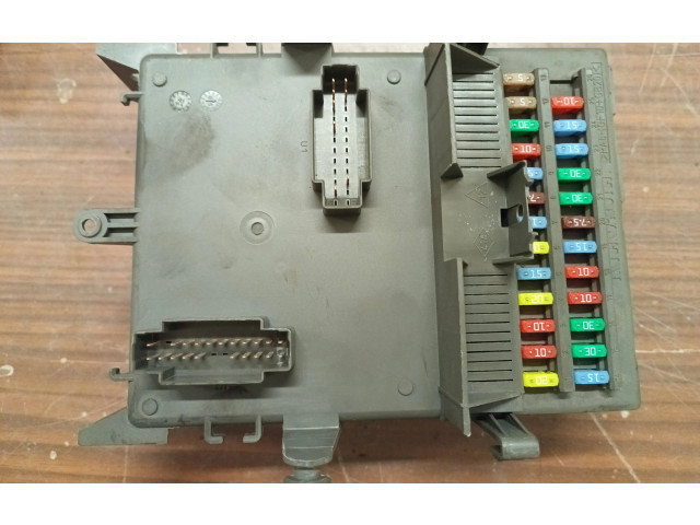 Pojistková skříňka 518837117, 8200447438 Renault Espace IV 2002