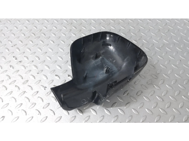 Пластиковая отделка зеркала