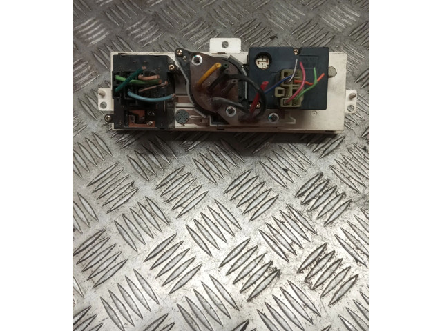 Блок управления климат-контролем    Jeep Cherokee