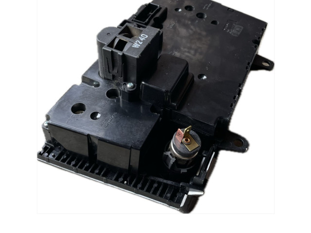 Блок управления климат-контролем 7923 Volvo S80