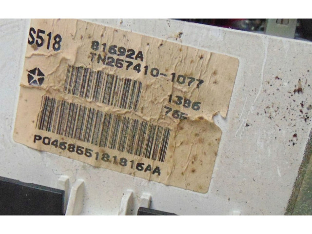 Přístrojová deska Dodge Caravan 1995 81692A