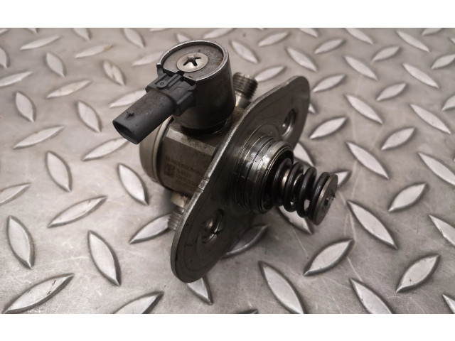 Vstřikovací čerpadlo 7636881 BMW i8 B38 K15 A