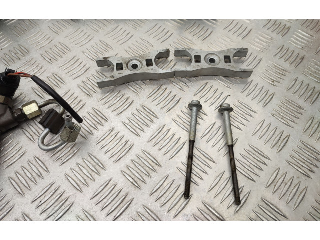 Комплект системы впрыска топлива 04L089B, 057130764AB    Skoda Octavia Mk3 (5E)  CLHA 