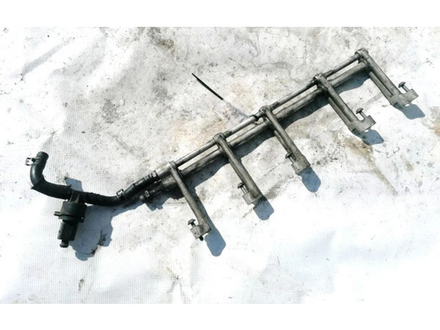 Топливная рампа    Volkswagen Phaeton  