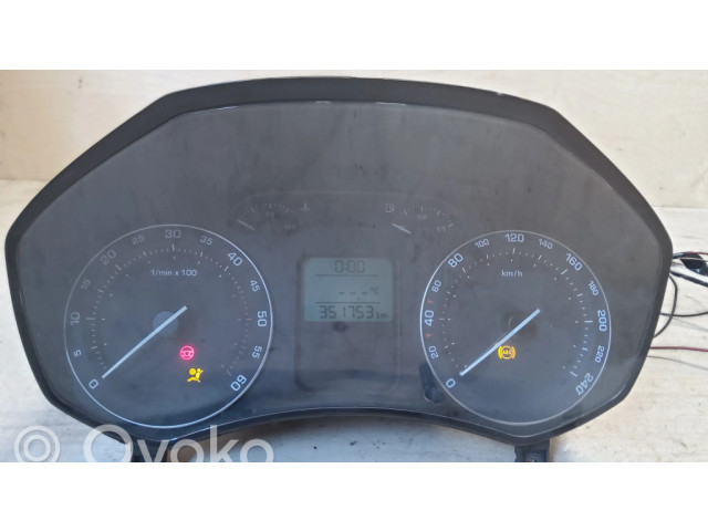 Панель приборов 1Z0920810E, A2C53106514 Skoda Octavia Mk2 (1Z)