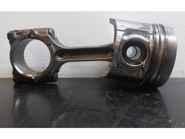  Поршень WL 4945480, 4355446  Ford Ranger  