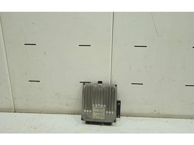 Блок управления двигателя 8200513058   Dacia Logan I